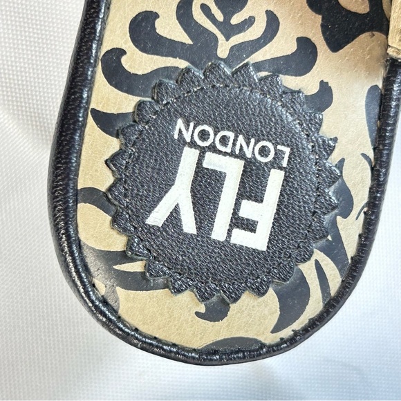 Fly London P501023000 Wedge Sandal Strap Ankle Leather Black US 8 / EU 39 - Picture 9 of 9